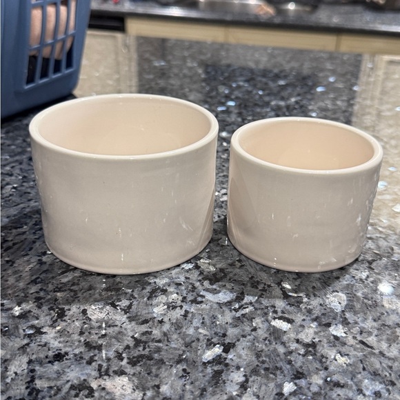 🌶️🥑 Fun Cool Rae Dunn White Ceramic Salsa and Guac Bowls 🌶️🥑 - Picture 3 of 14